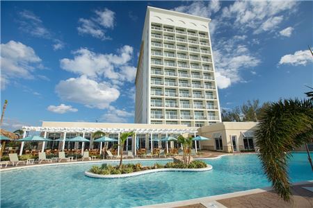 Warwick S First All Inclusive Makes A Splash In The Bahamas